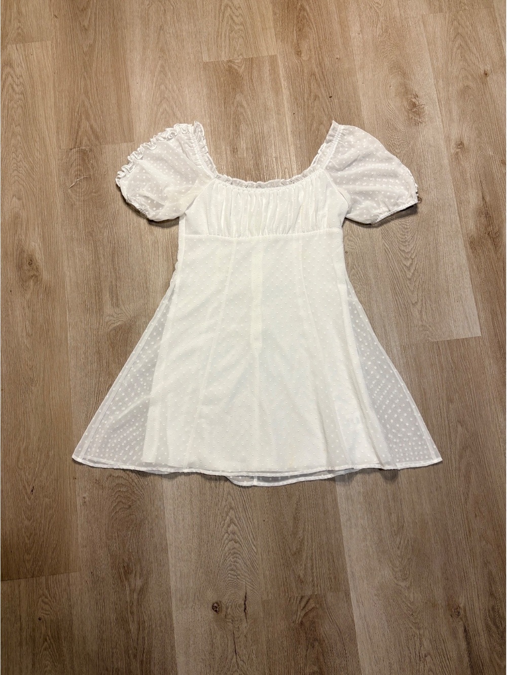 City Vibe White Babydoll Mini Dress Polkadot Size 5 Puff Sleeve Coquette Cottage